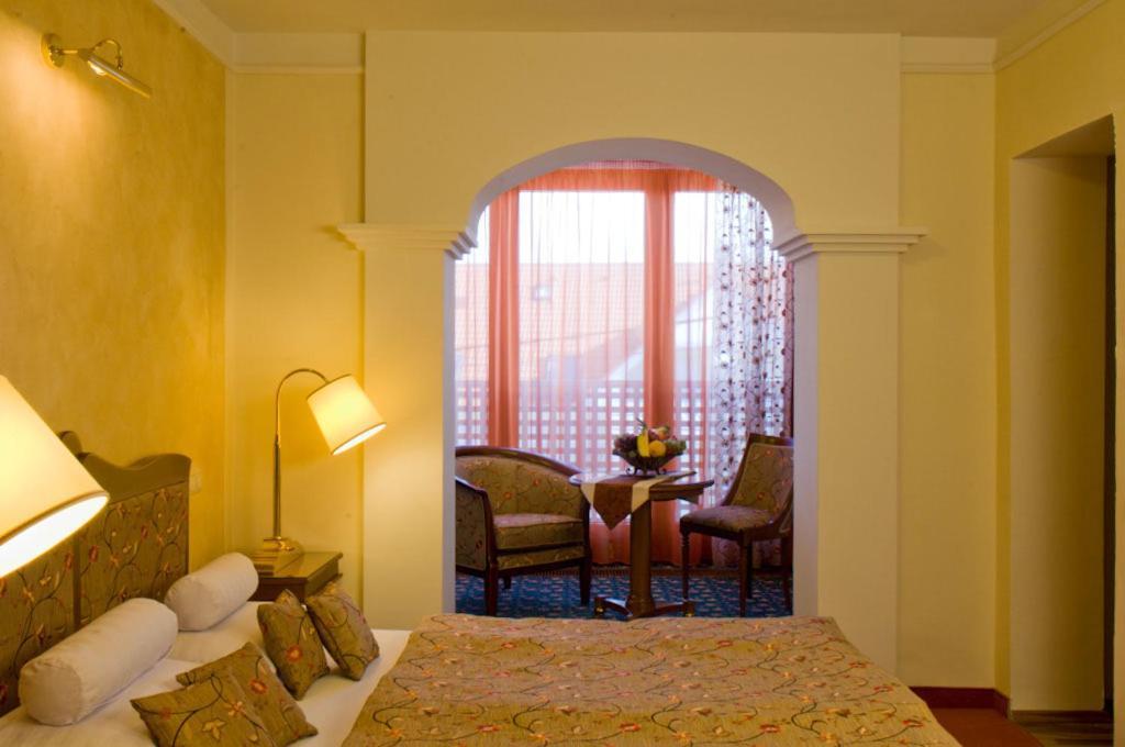 Amira Boutique Hotel Heviz Wellness & Spa Rum bild