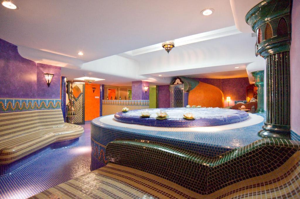 Amira Boutique Hotel Heviz Wellness & Spa Exteriör bild